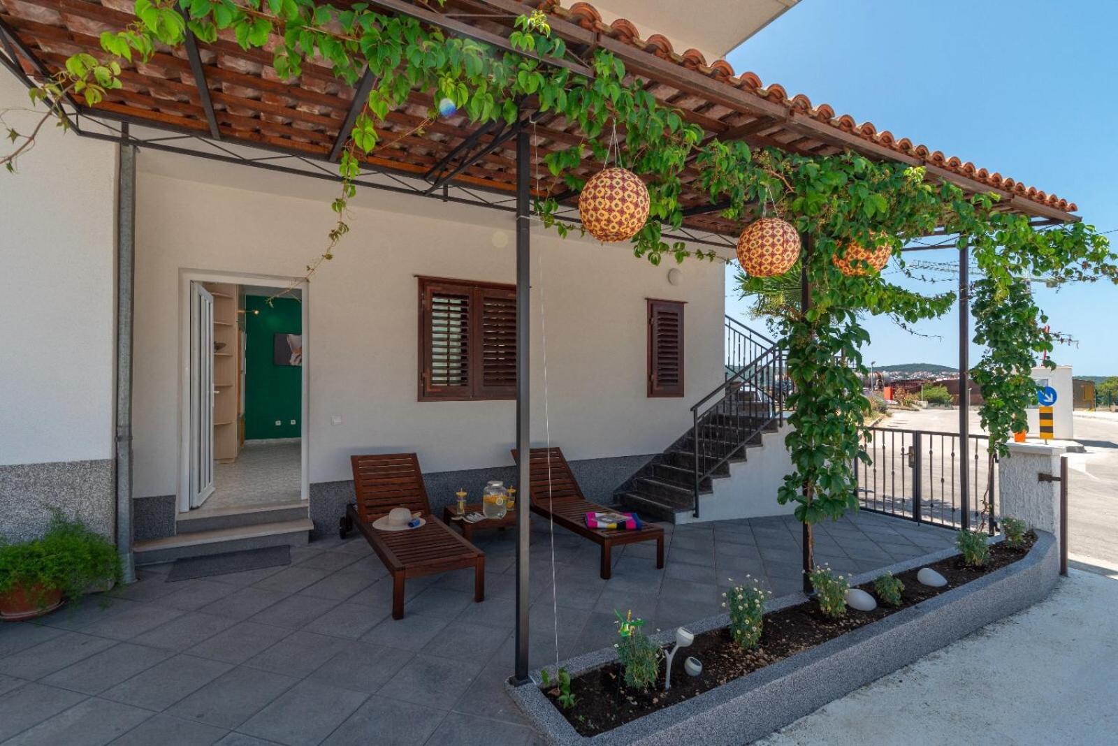Apartman Karmen Trogir Exteriör bild